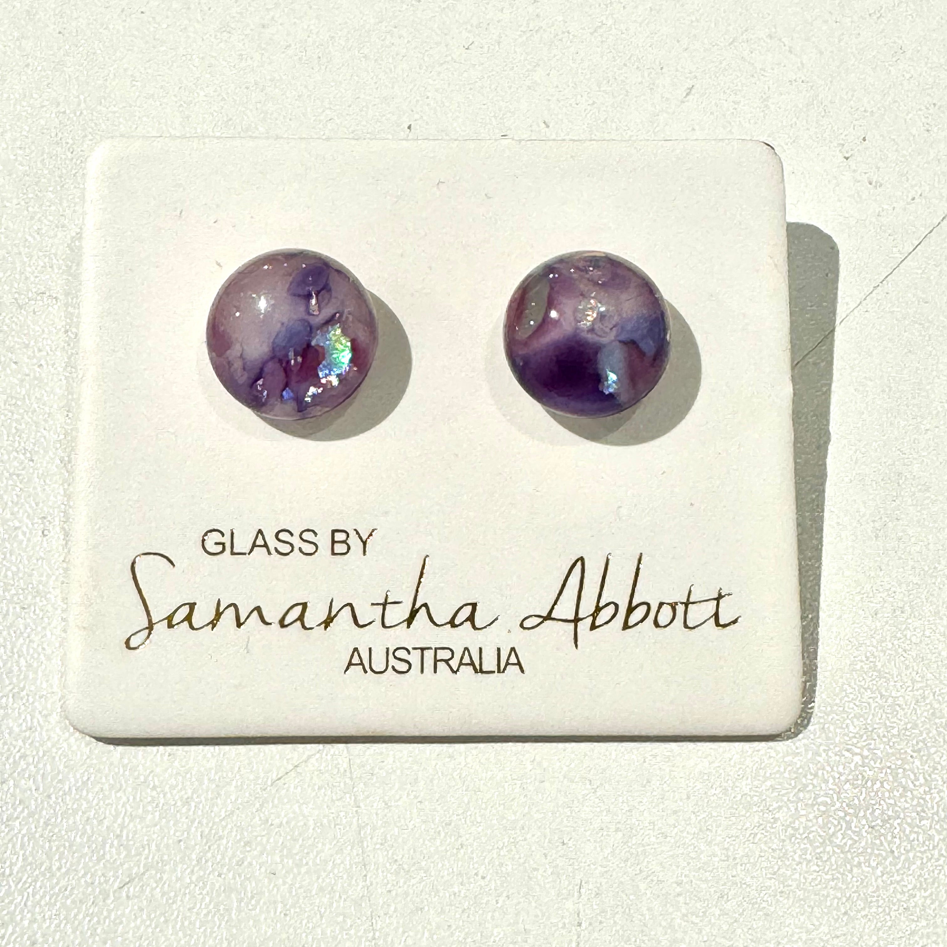 GLASS BY SAMANTHA ABBOTT