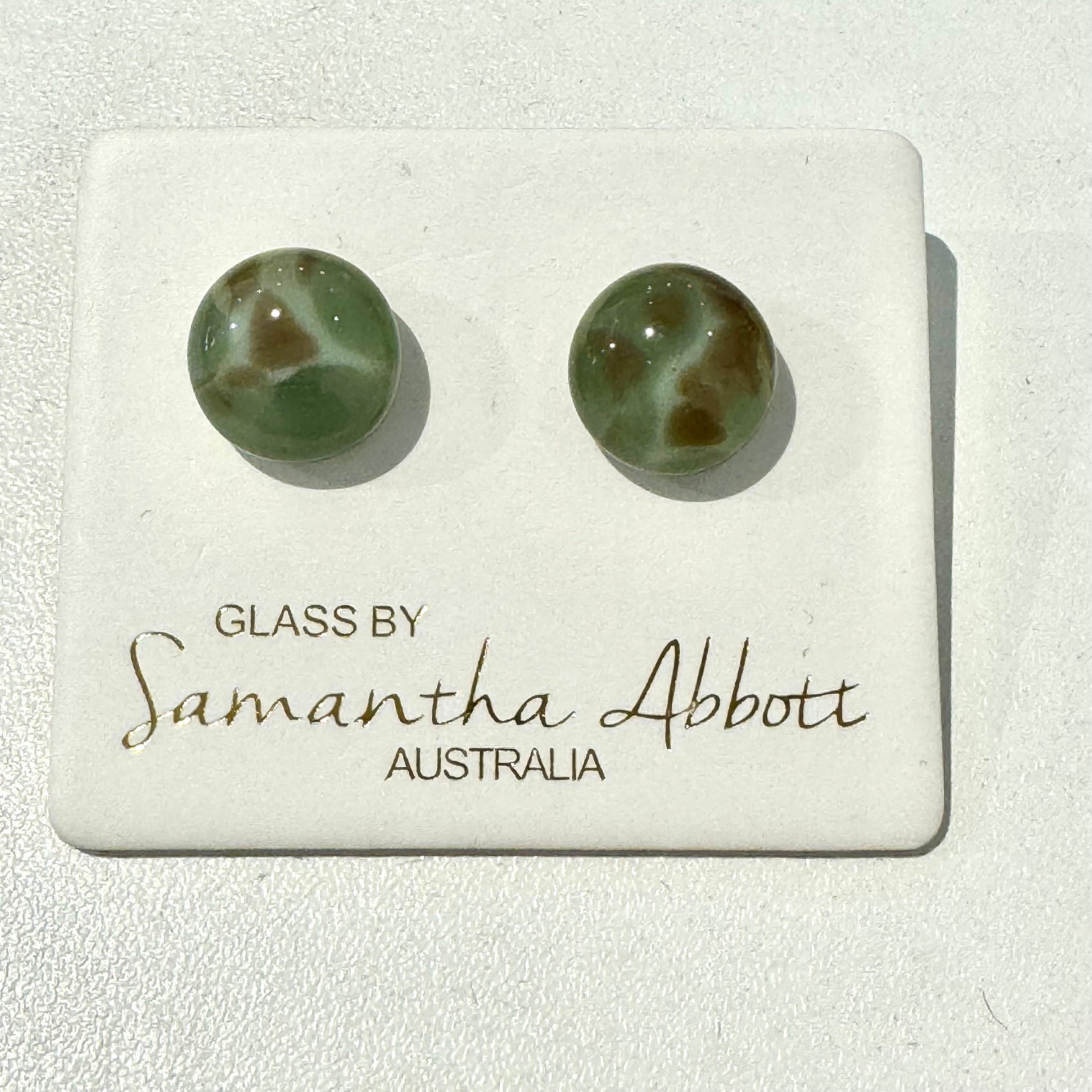 GLASS BY SAMANTHA ABBOTT