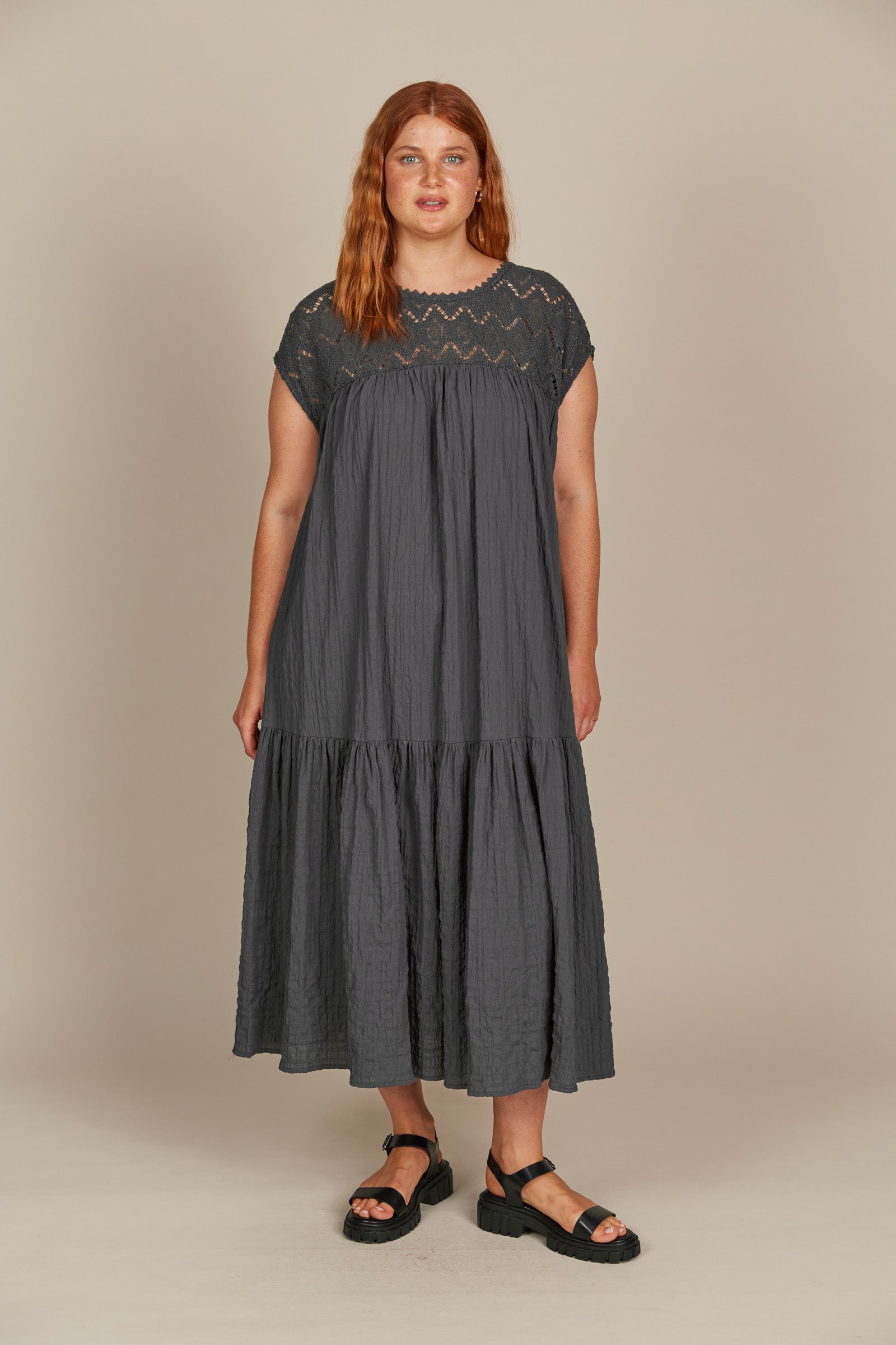 Fleur Relaxed Dress - /Graphite Isle Of Mine One Size