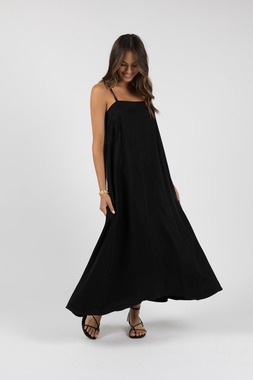 MILANO MAXI DRESS Black / Humidity Lifestyle