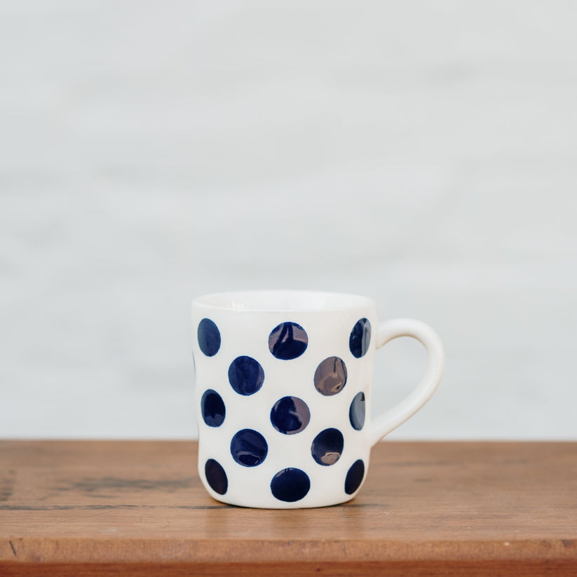 Noss & Co - Navy Spot Mug